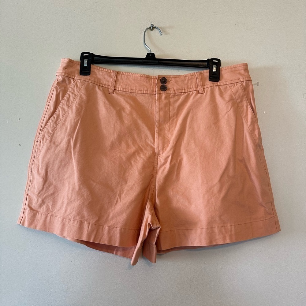 Womens peach khaki shorts 17 NWOT